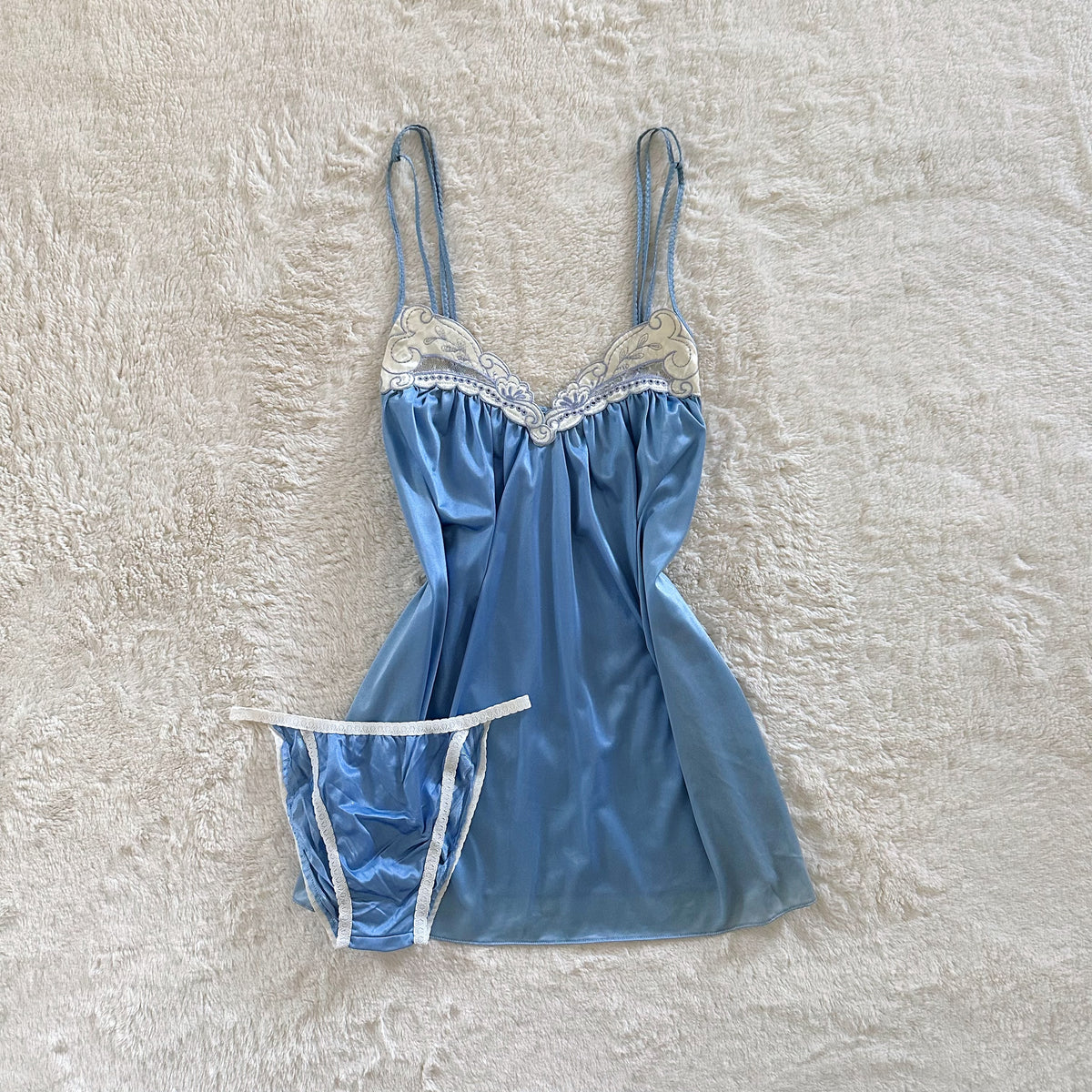 1990's silken bluebell babydoll set