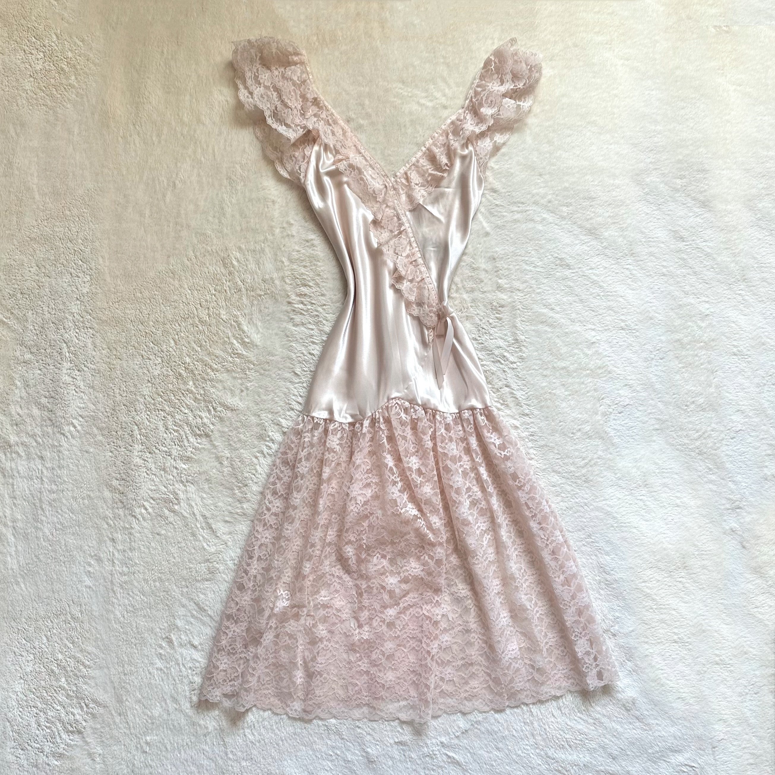 1980's champagne kiss gown