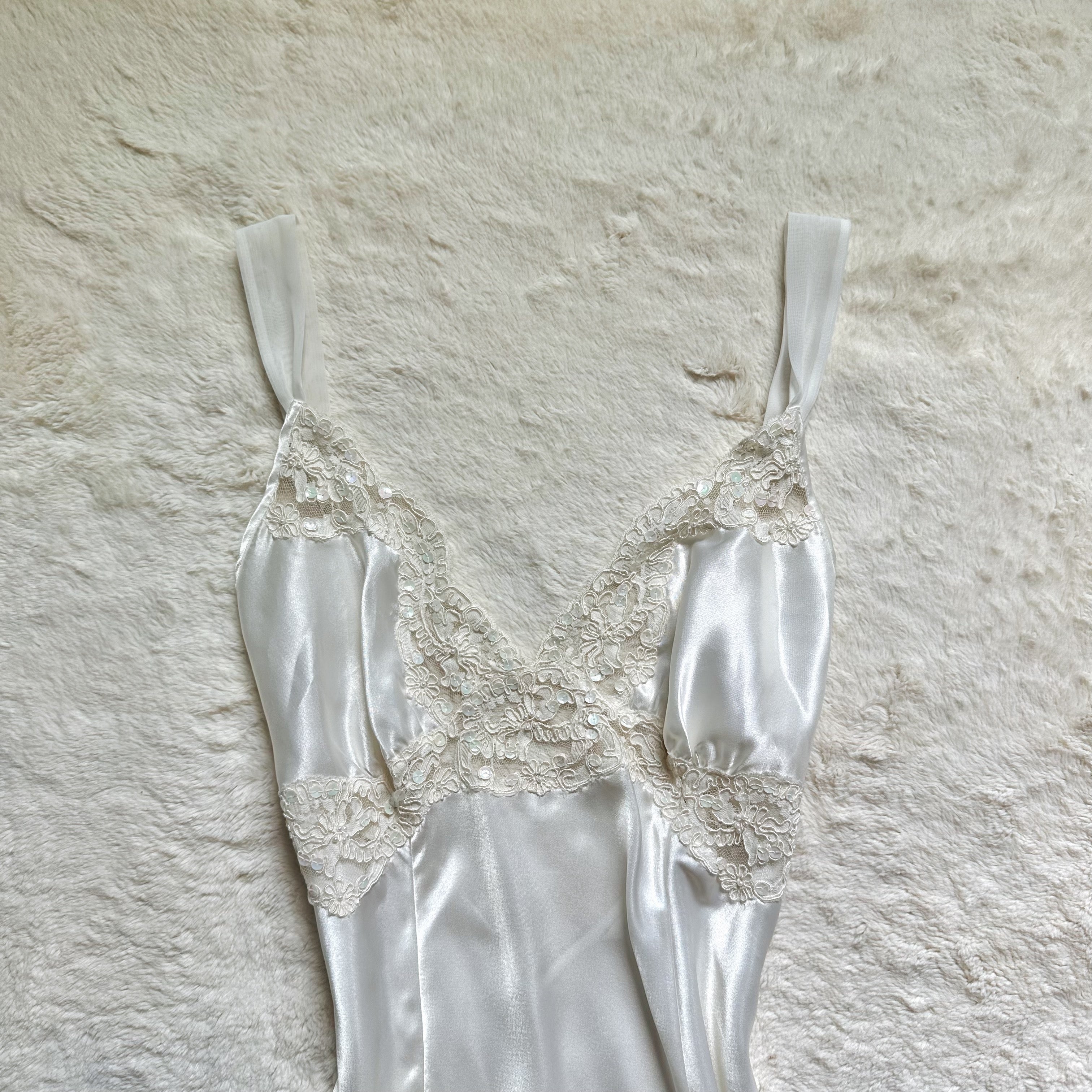 1998 pearl vow negligee