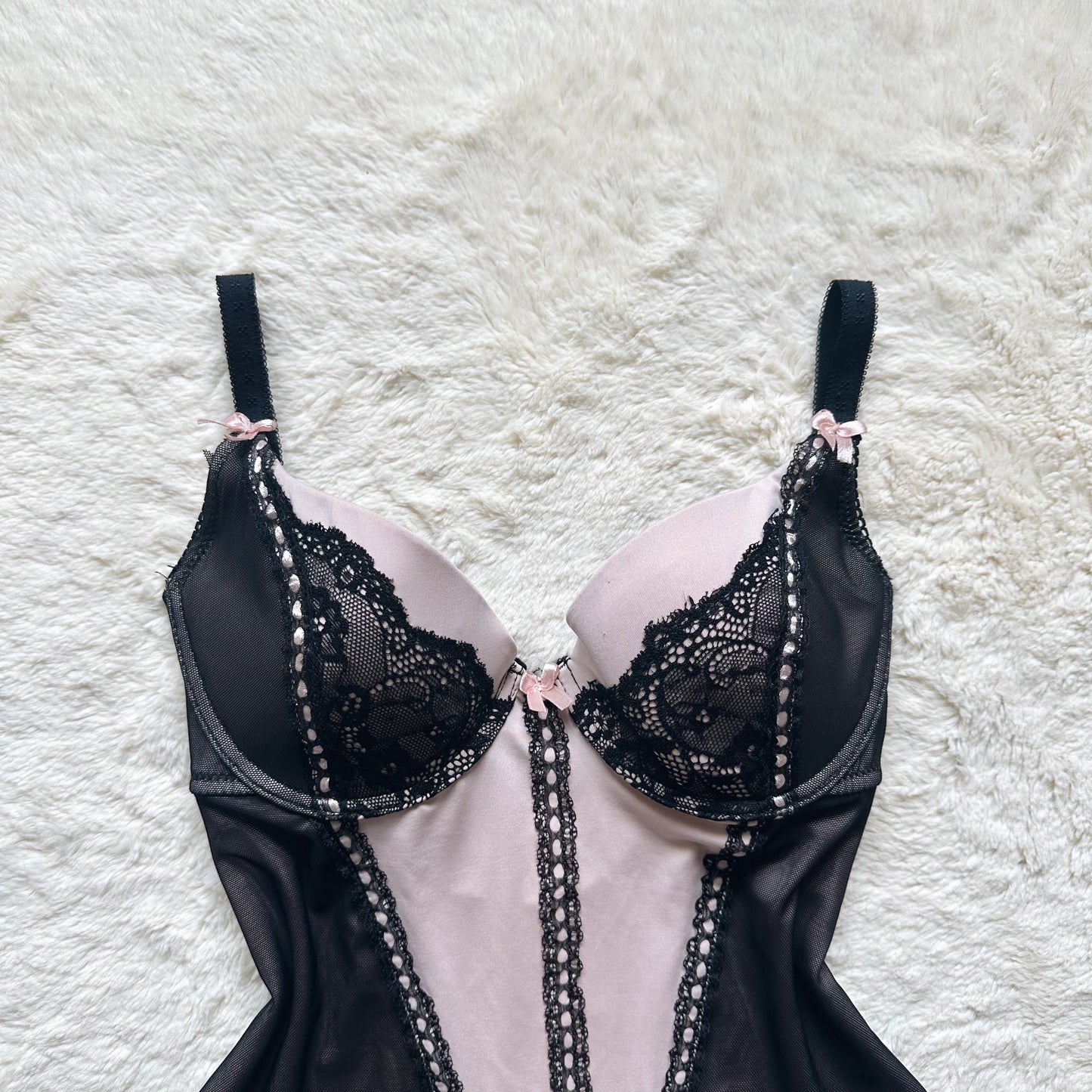 2000's blush noir bustier