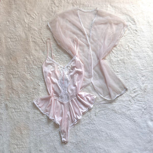 1990's powder lace set