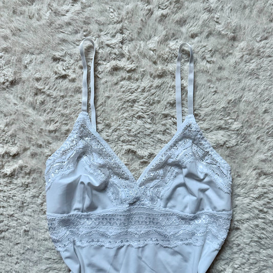 2000's white stretch fit camisole