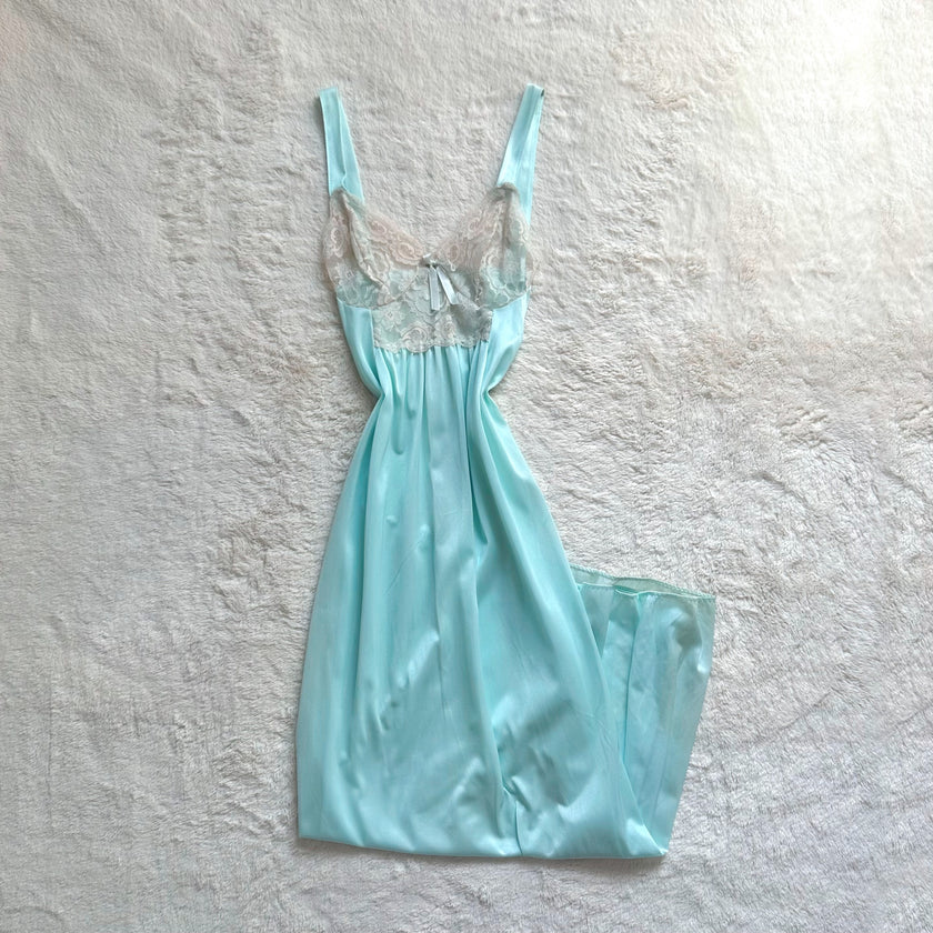 1980's aqua garden negligee