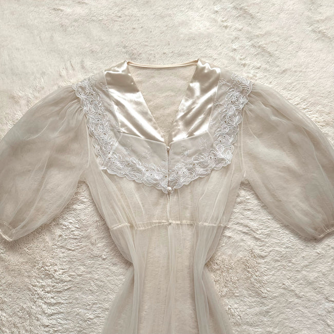 1980's pearlvale peignoir