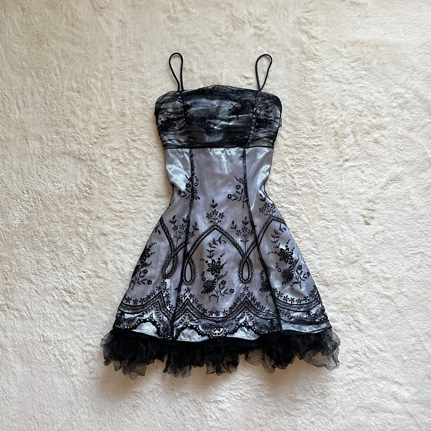 1990's noir chantilly babydoll