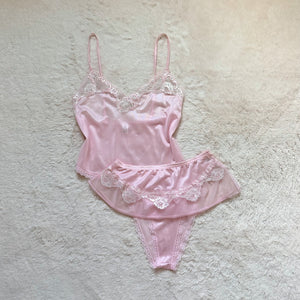 2000's pink champagne lounge set