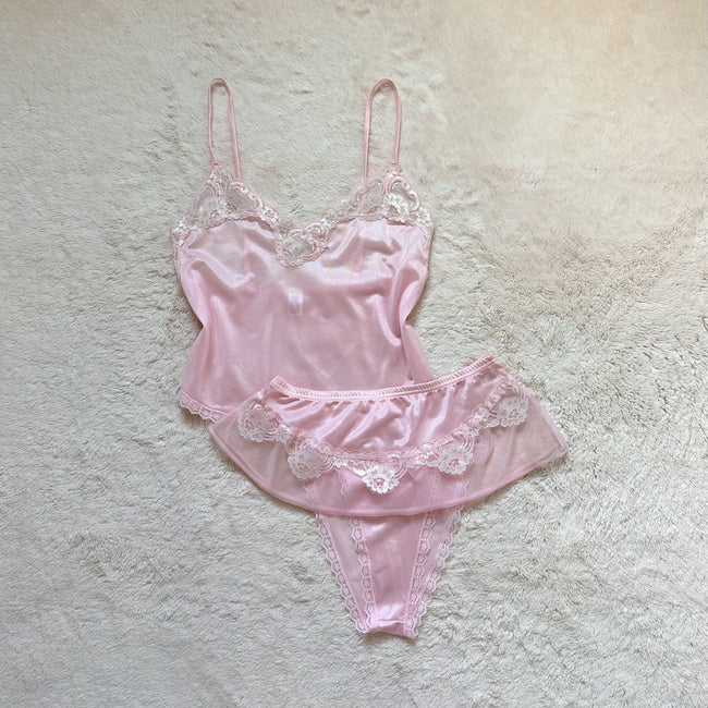 2000's pink champagne lounge set