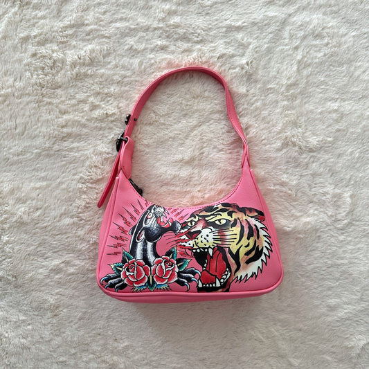 ed hardy x siberia hills shoulder bag