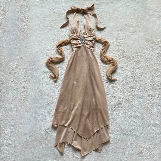 the leo gown