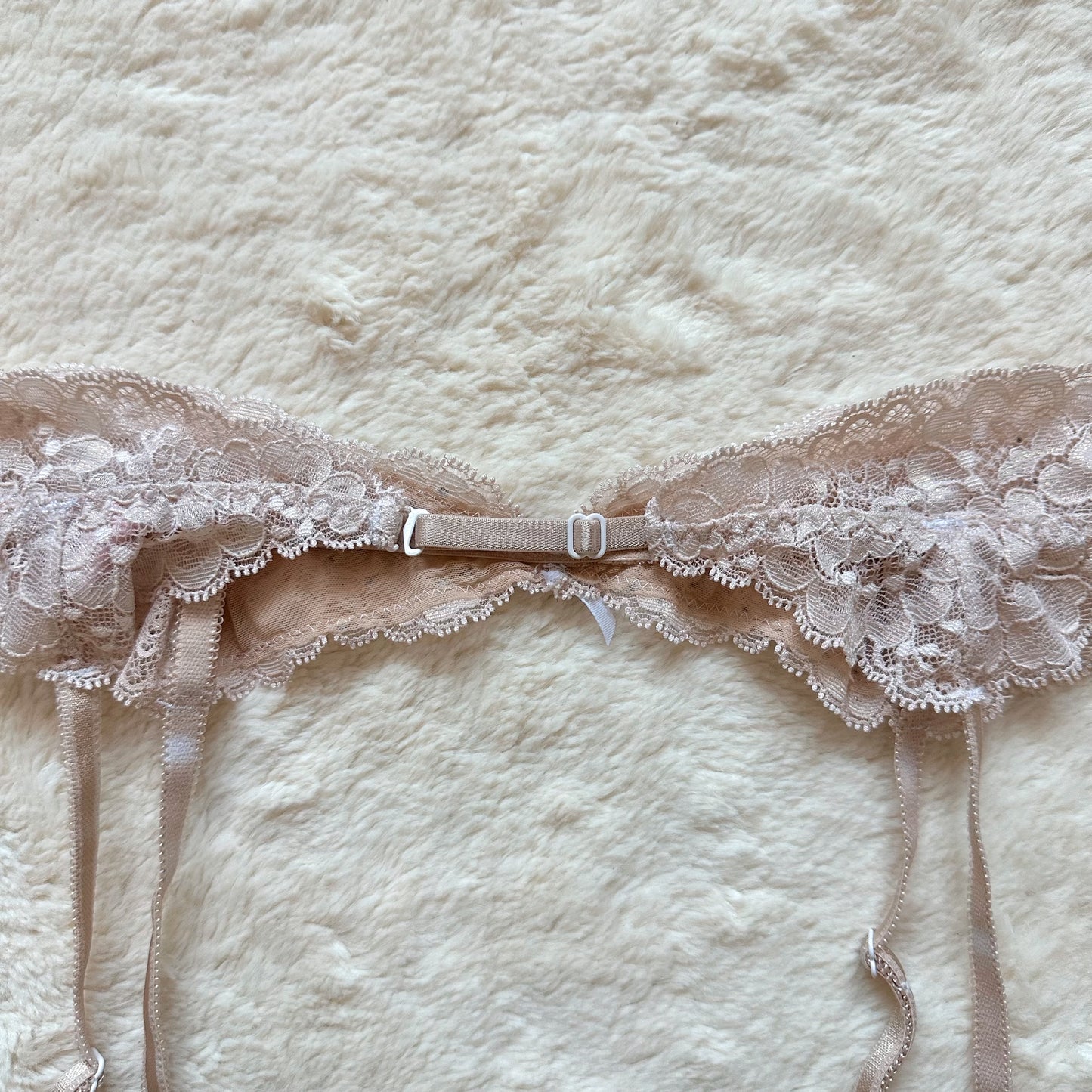 2013 champagne glow garter belt