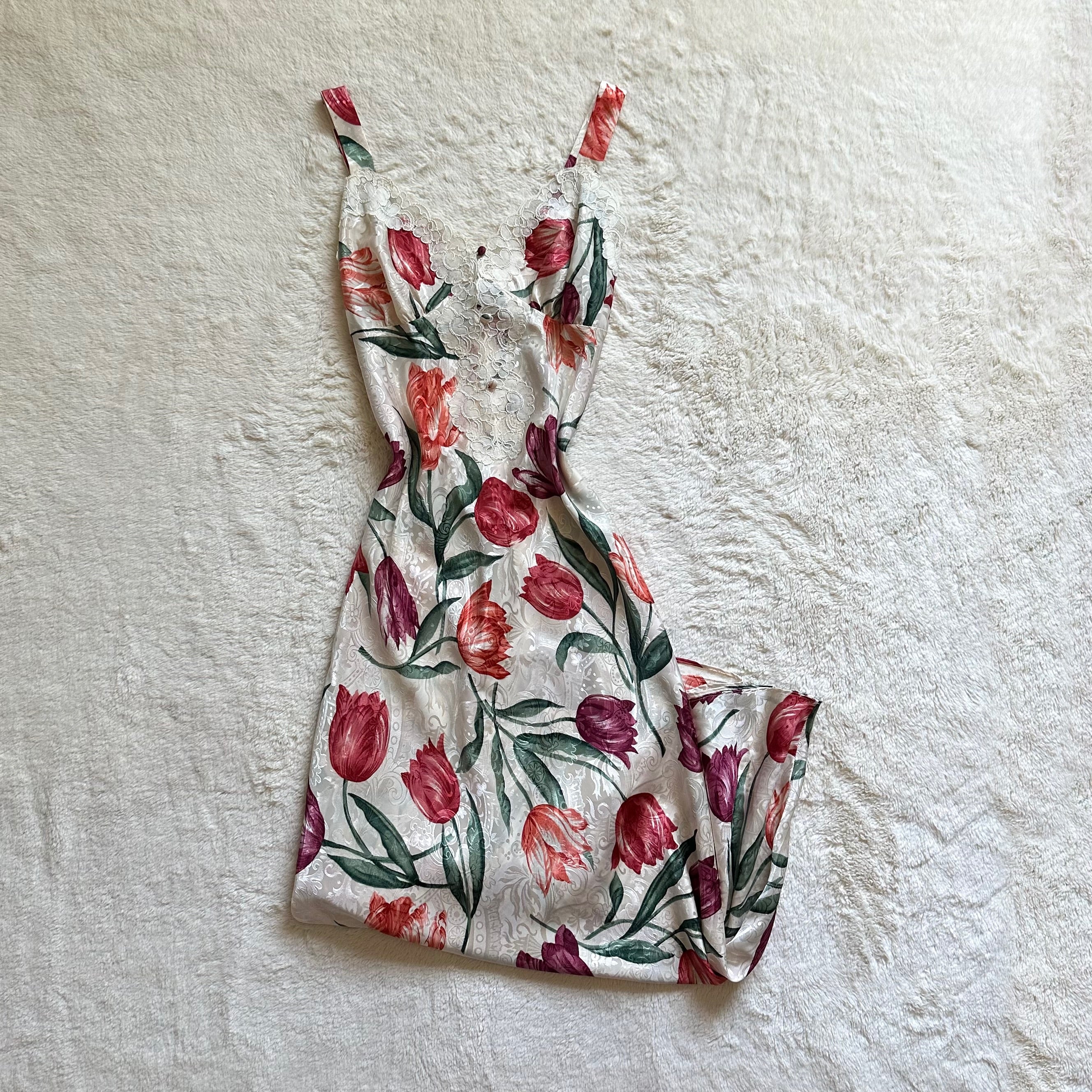 1990's tulip garden negligee