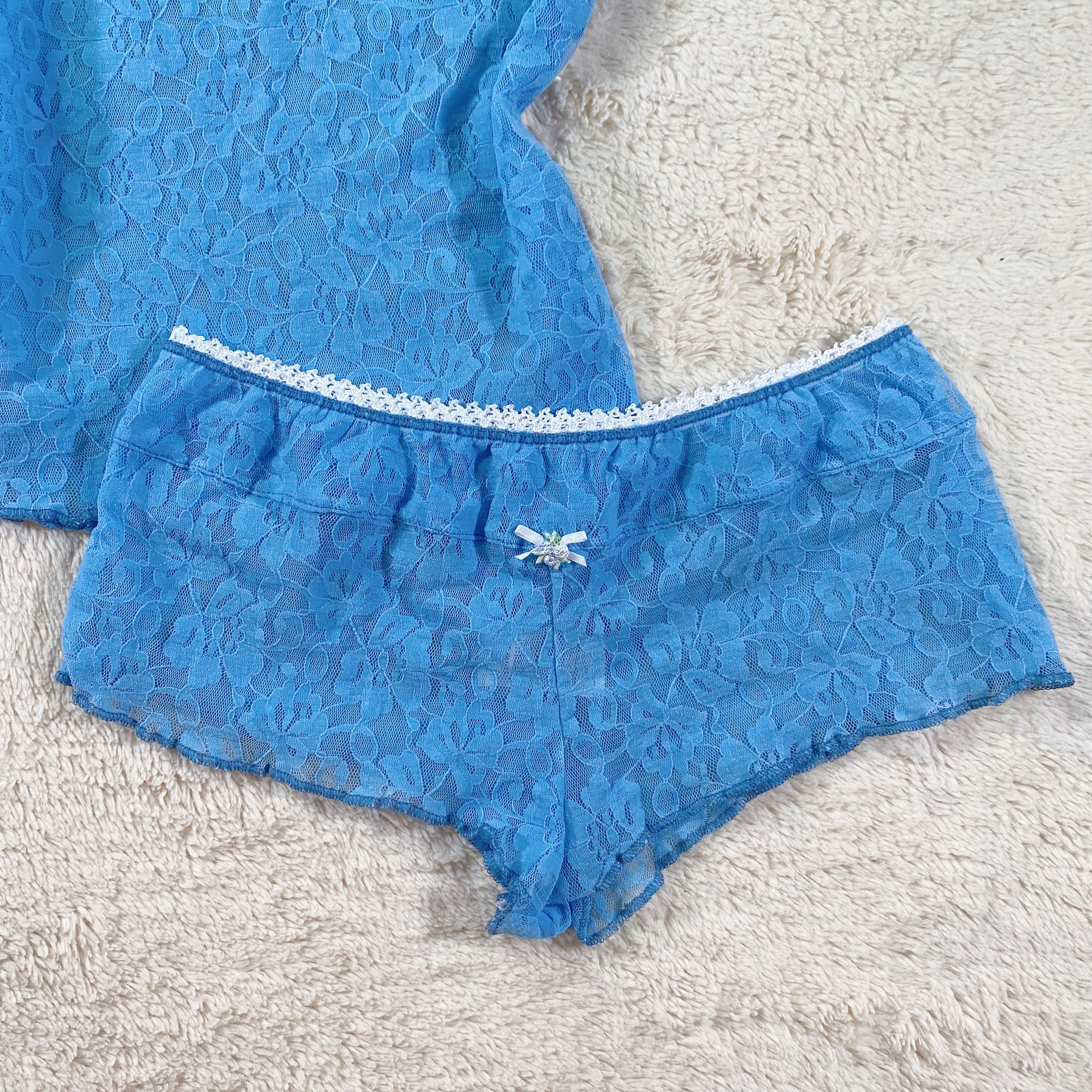 the petal lace set