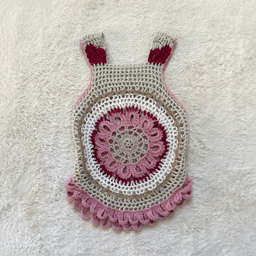 2000's crochet mandala top
