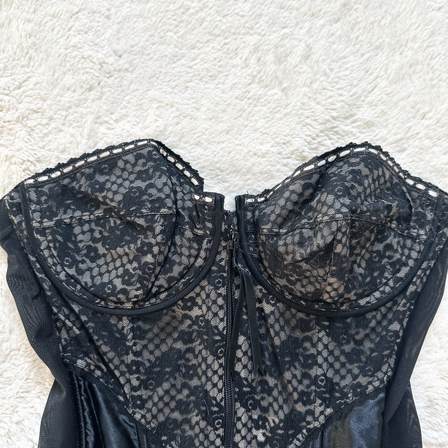 1995 black widow corset