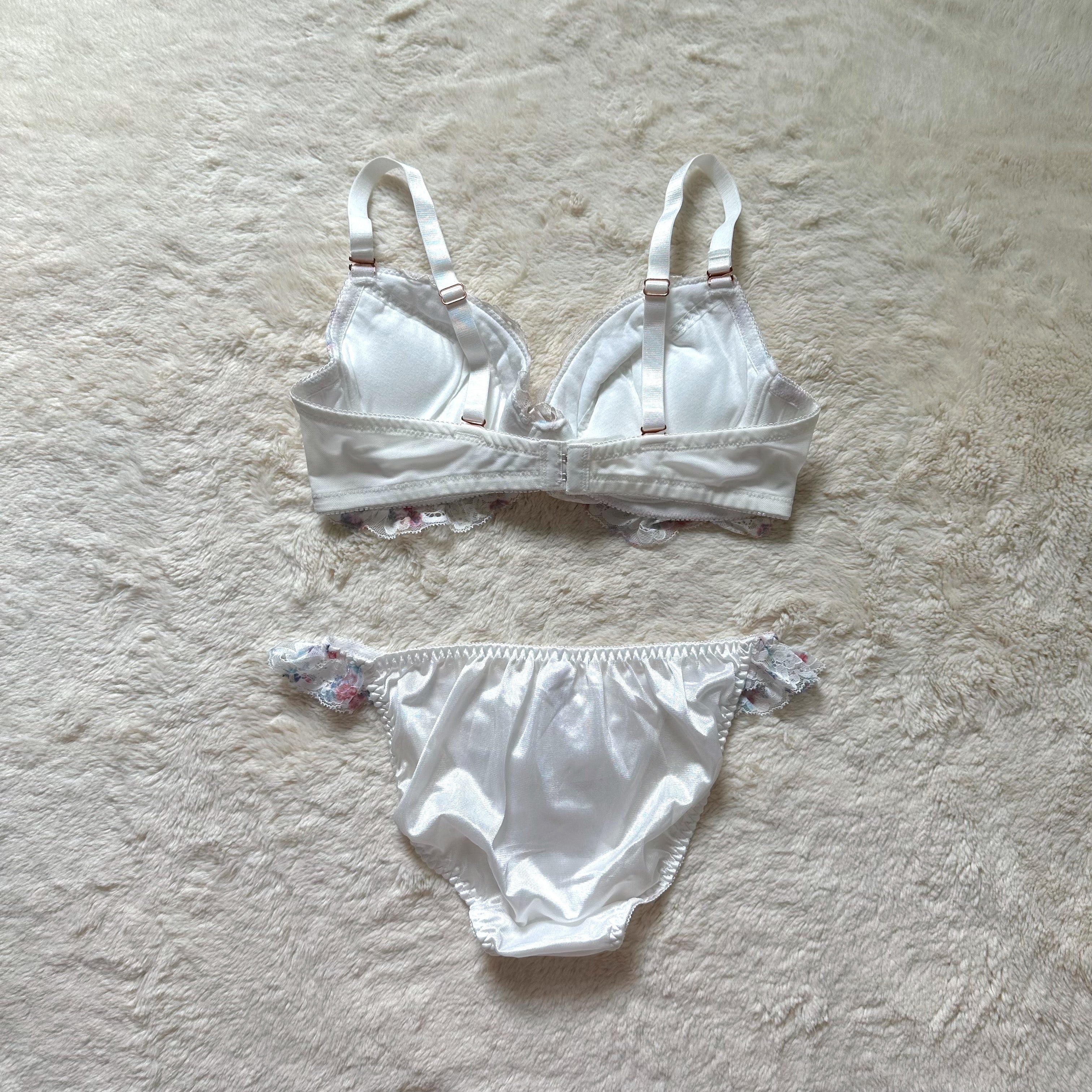 japanese brand briar lace bra + panty