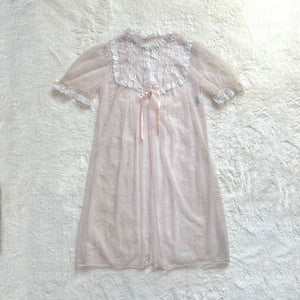 1980's rosebud lace nightgown