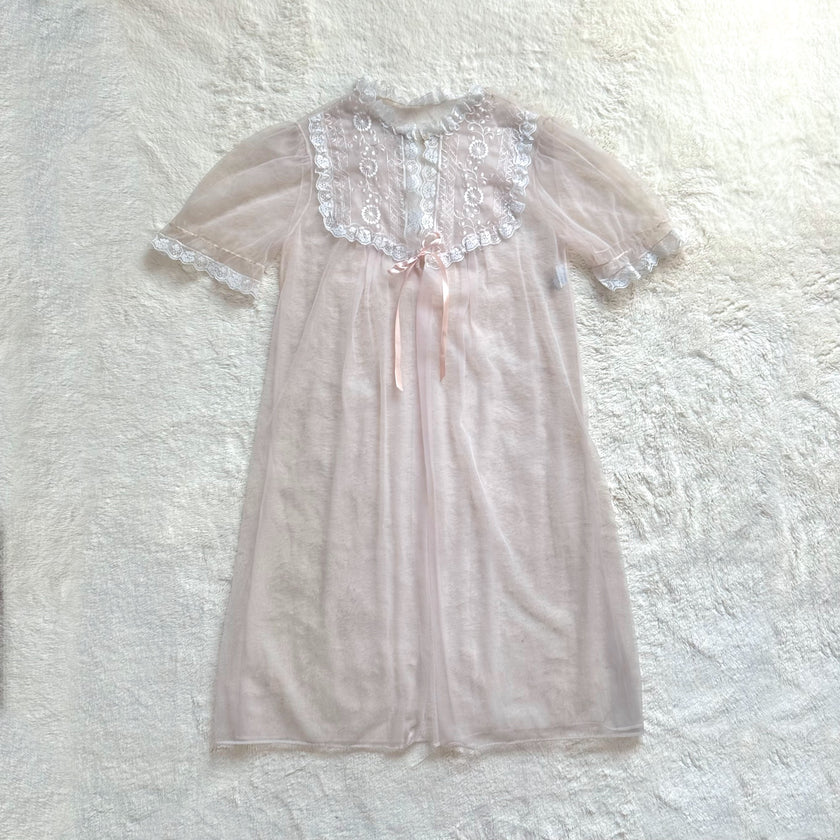 1980's rosebud lace nightgown