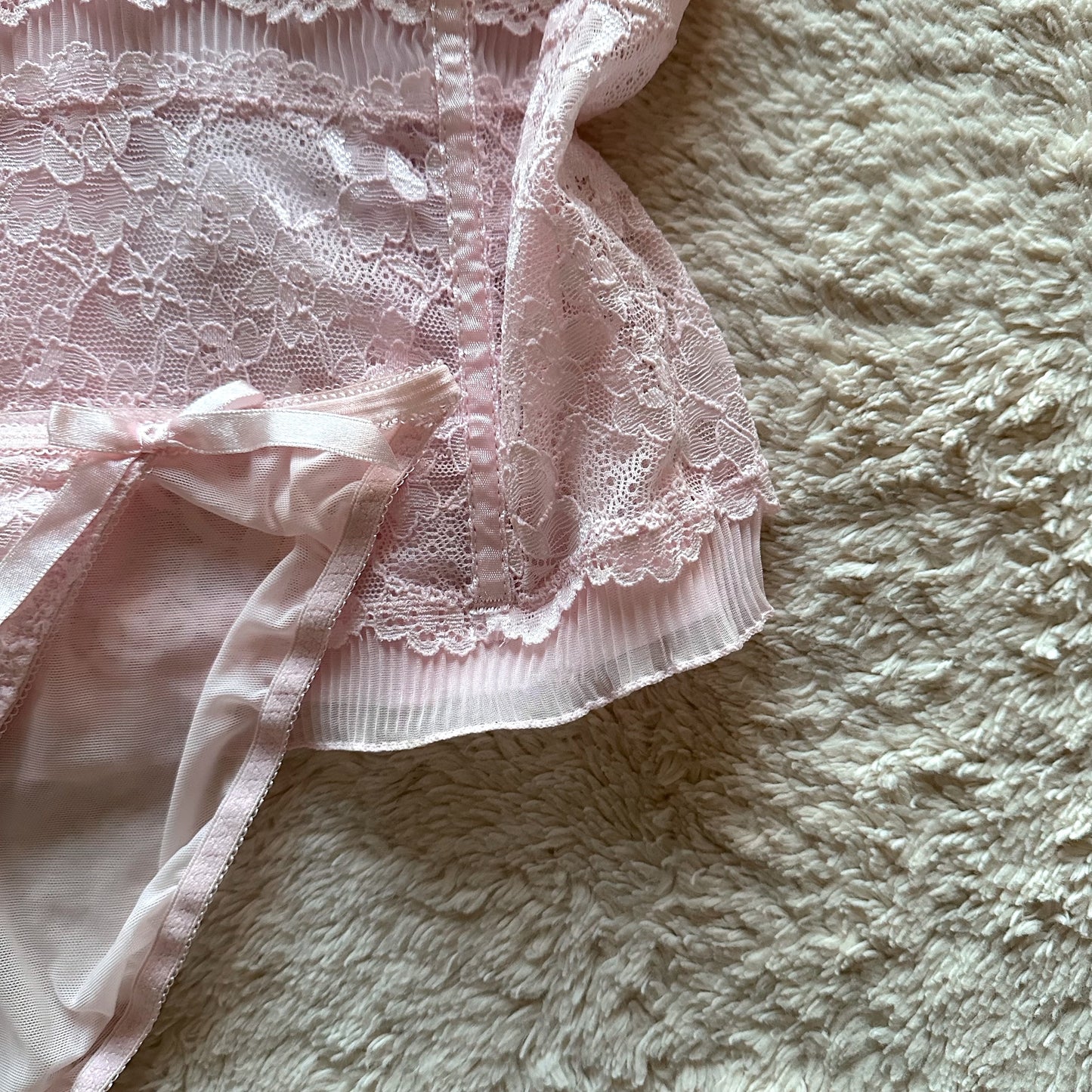 2000's powder pink lace bustier + panty set