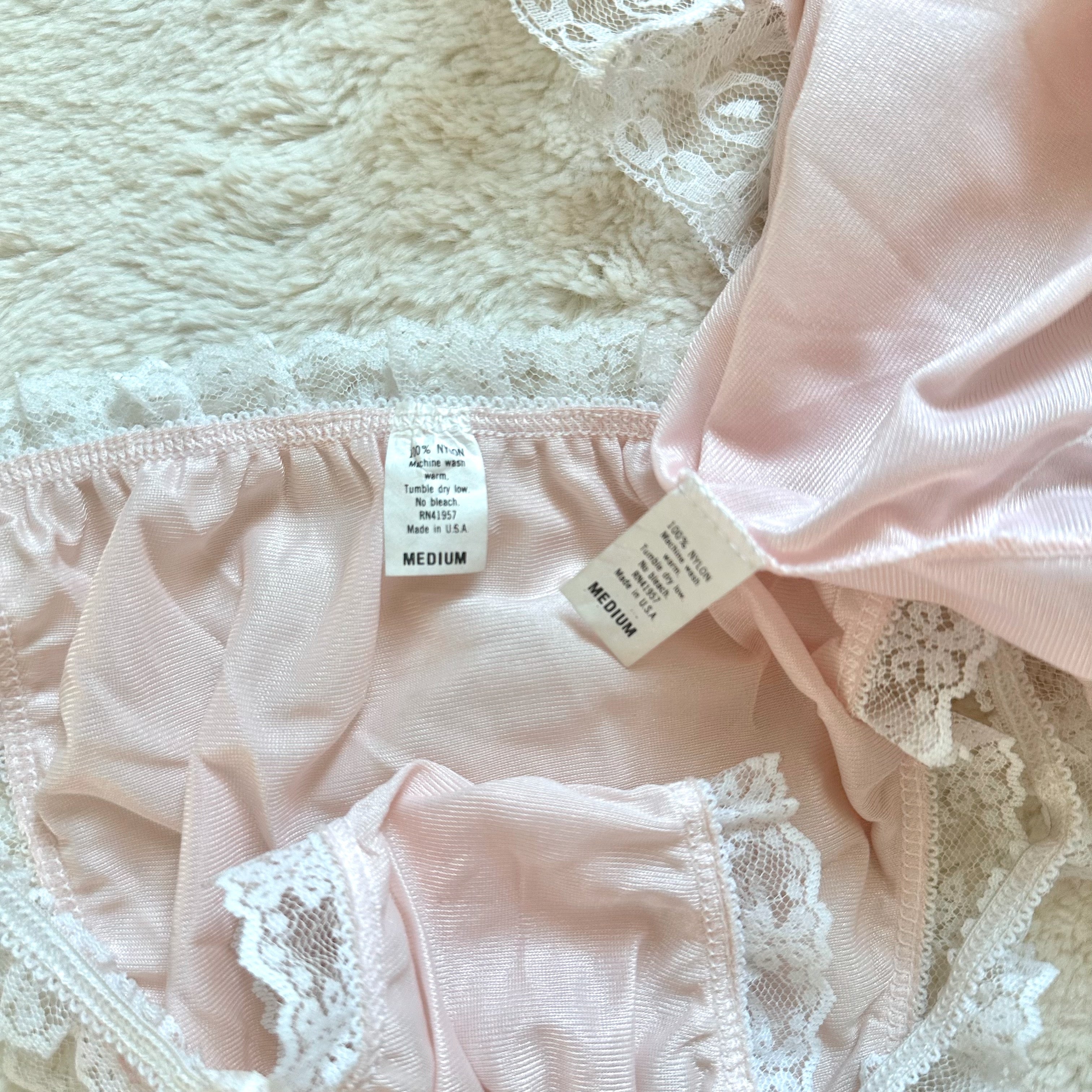 1980's petal & pearl set