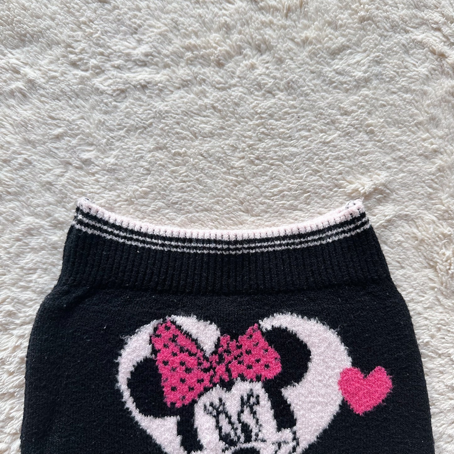 2010's disney minnie mouse fuzzy knit shorts