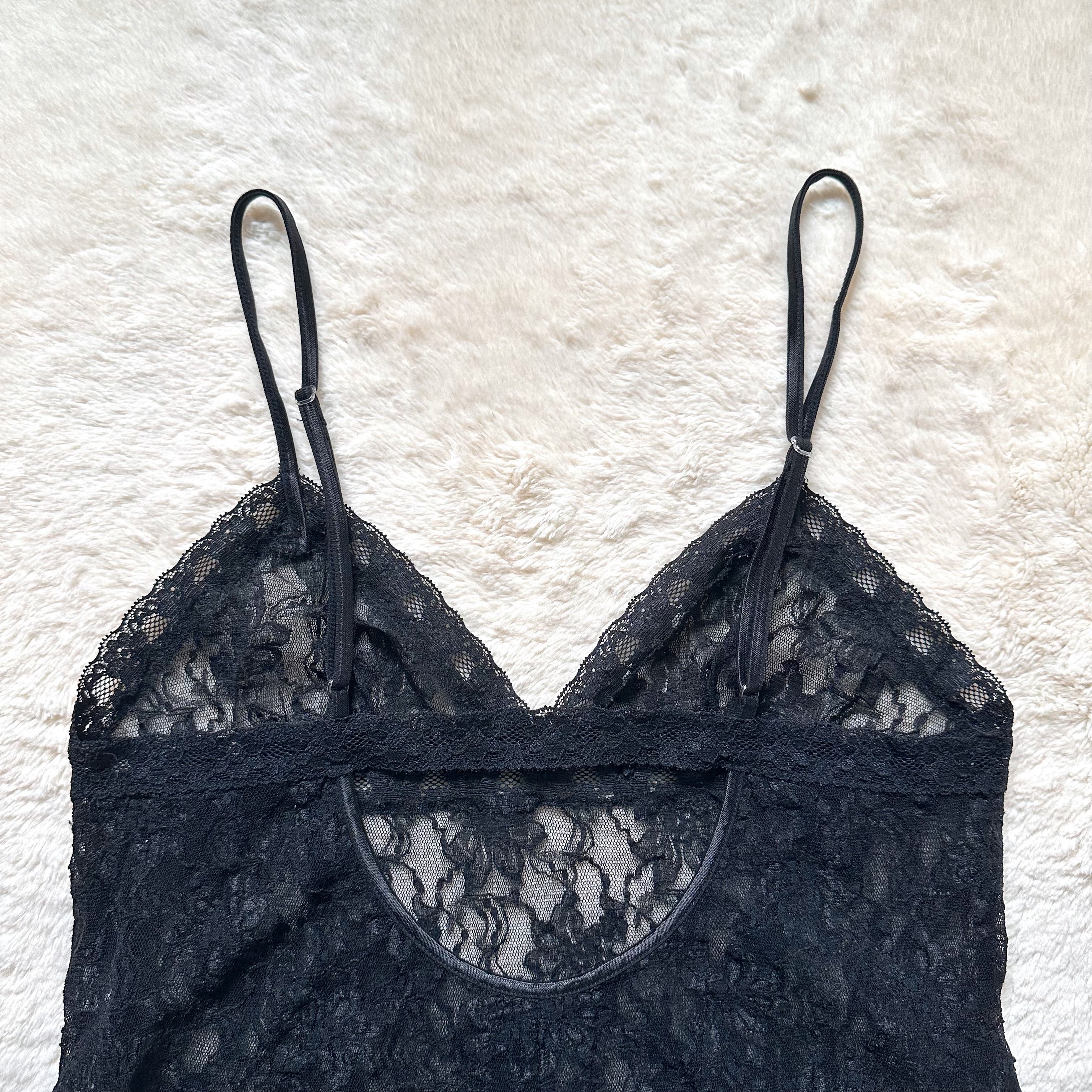 2000's lady lace slip dress
