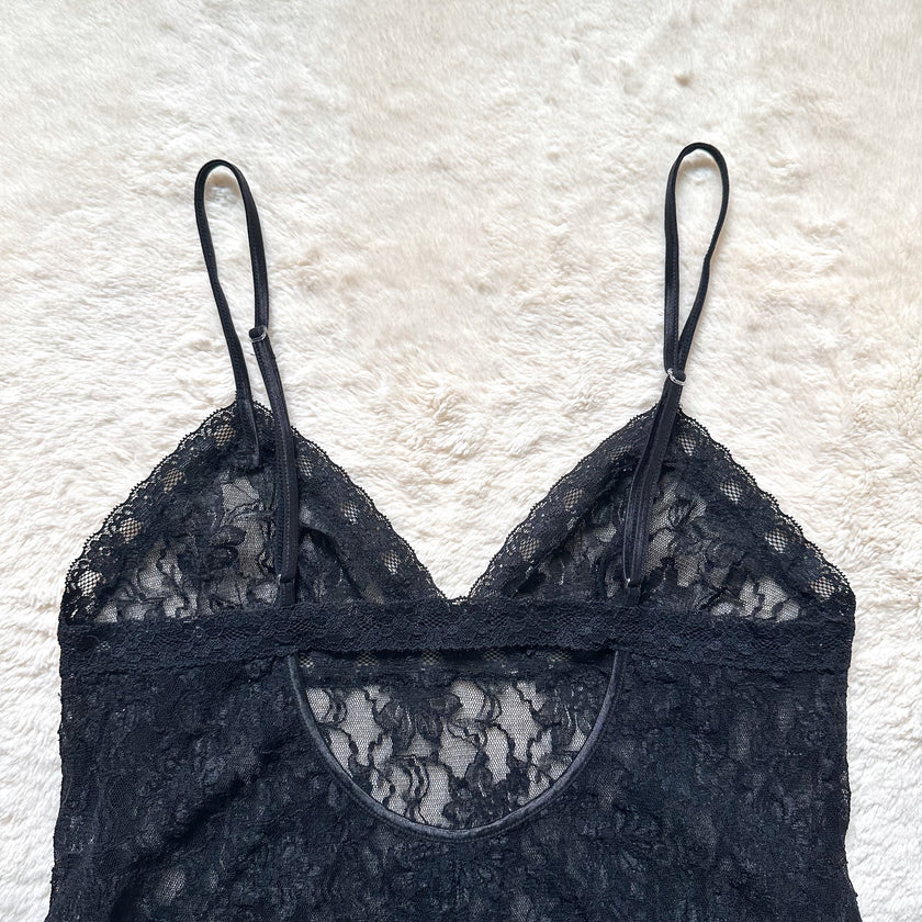 2000's lady lace slip dress