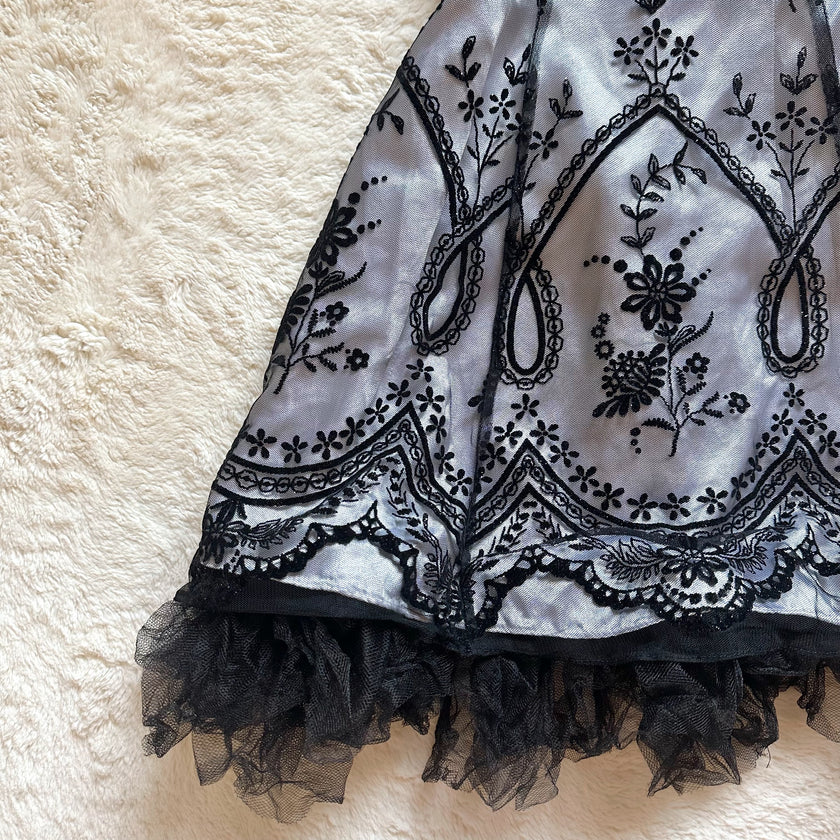 1990's noir chantilly babydoll