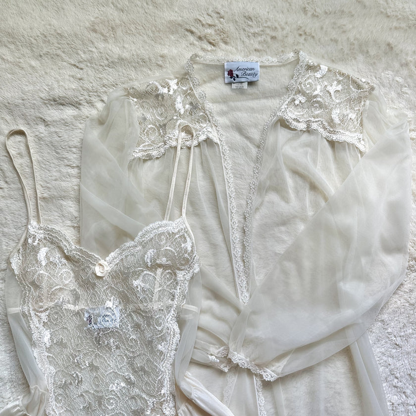 1980's keepsake lace lounge set