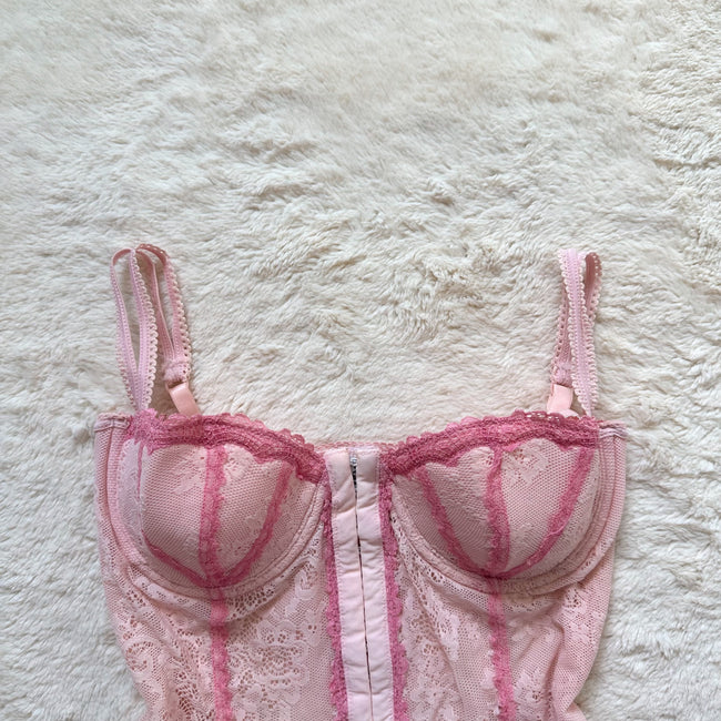 2000's blush seashell corset