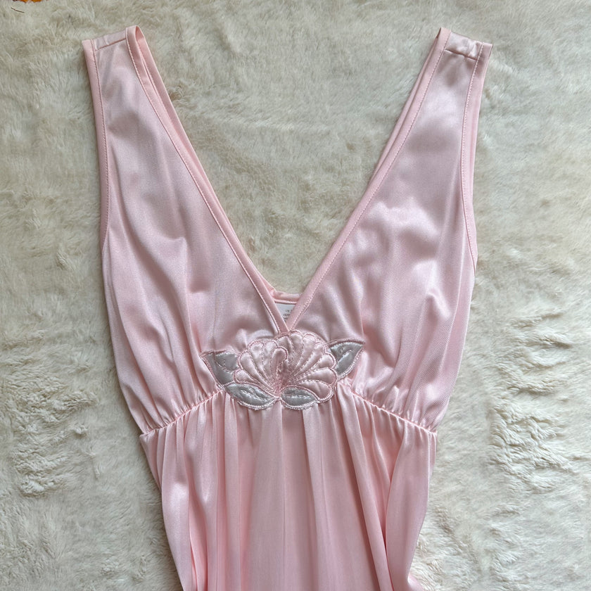 1980's ribbon waltz negligee