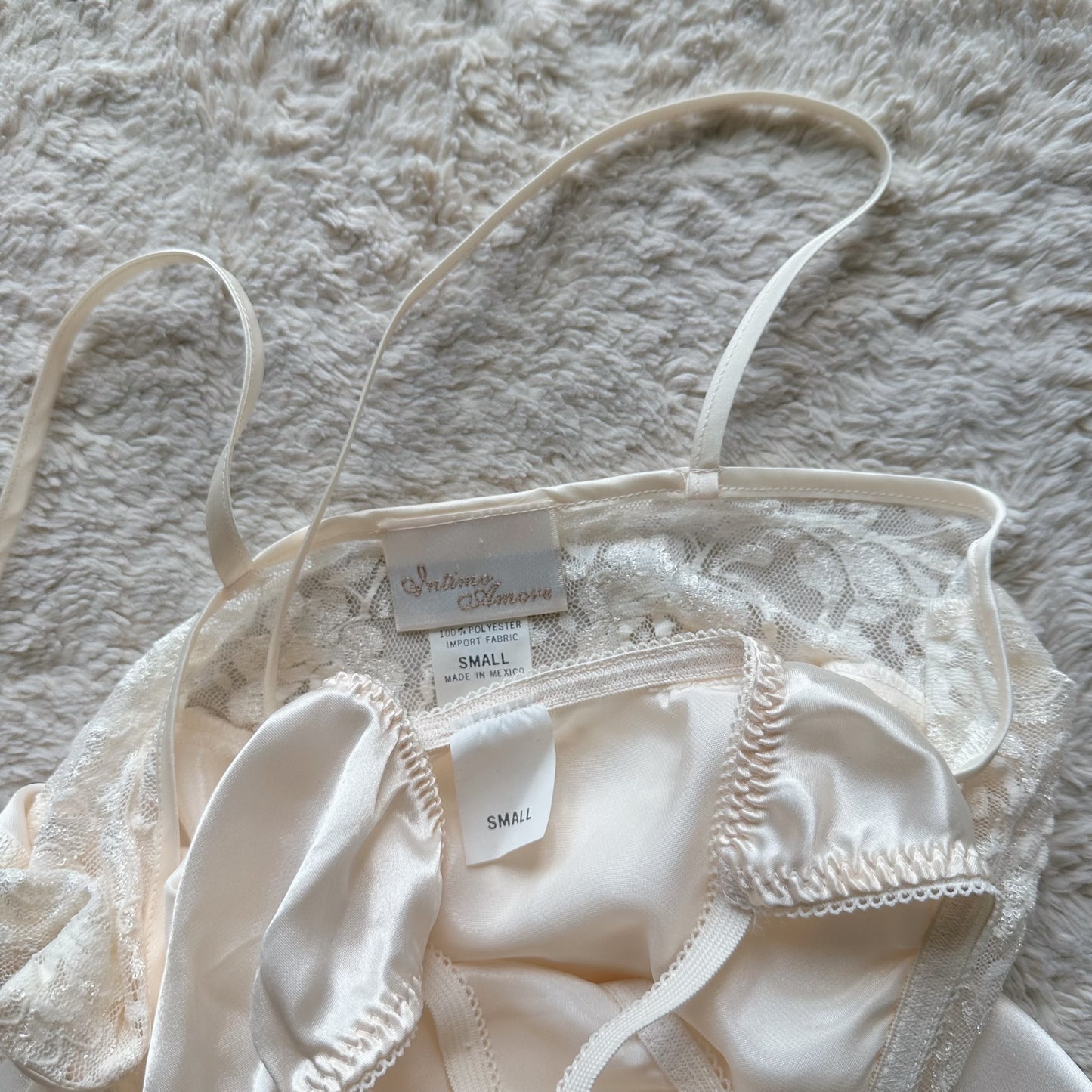 1990's cream satin lace rose set