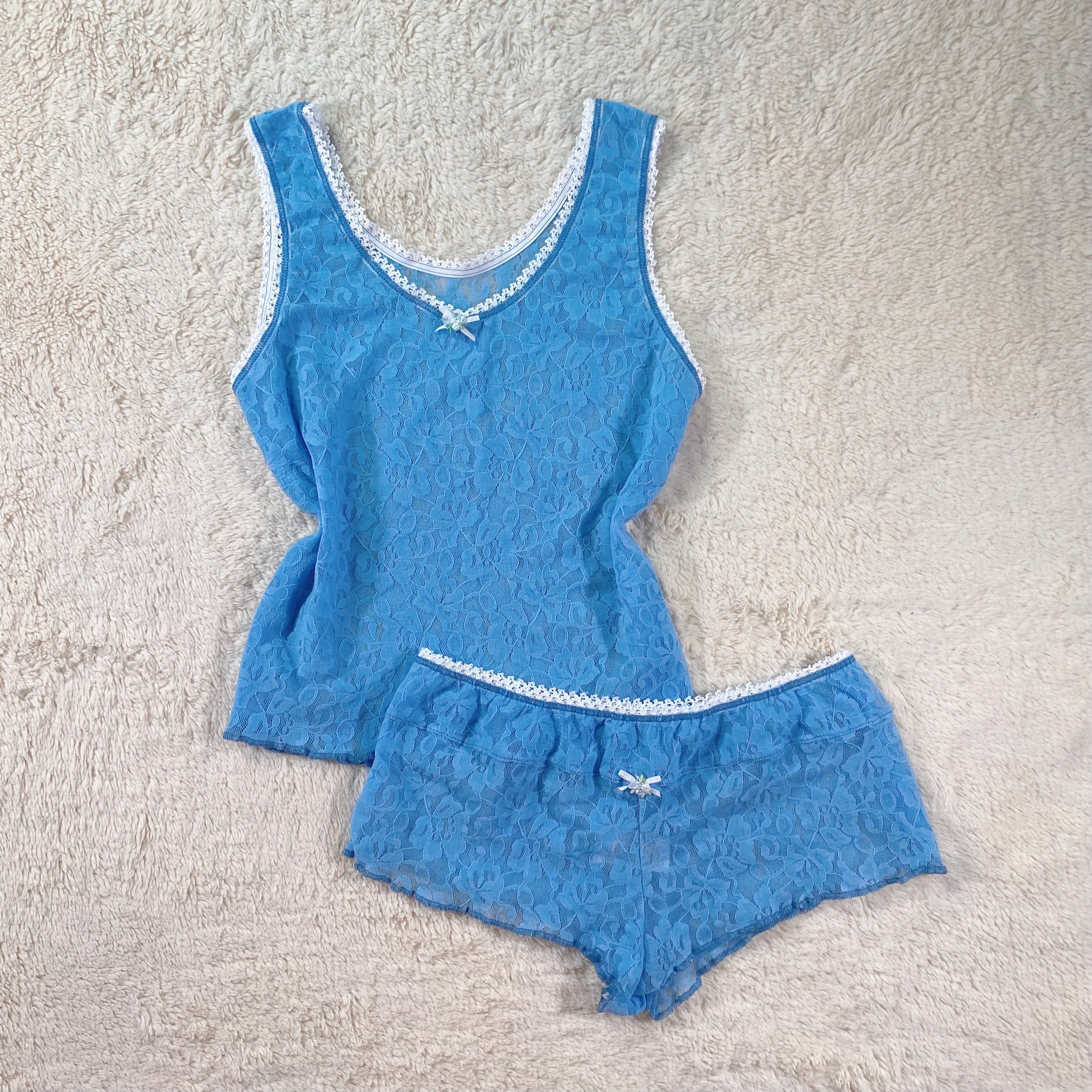 the petal lace set