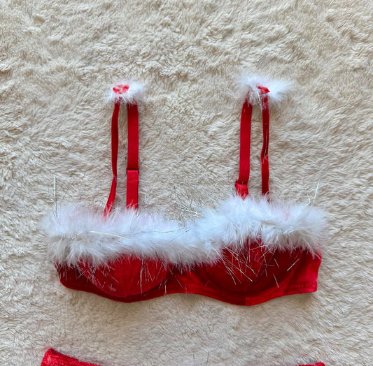 2000's sexy santa bra