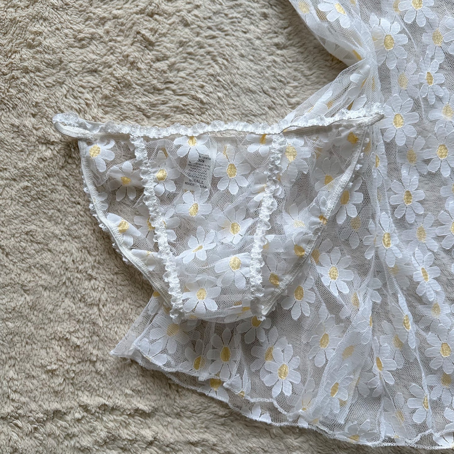 the daisy slip set