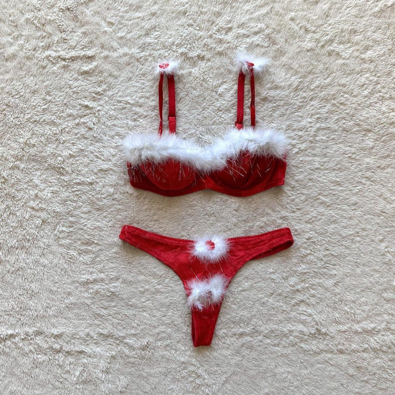 2000's sexy santa bra
