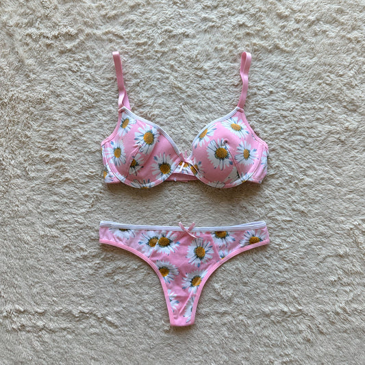 2000's pink spring daisy bra set