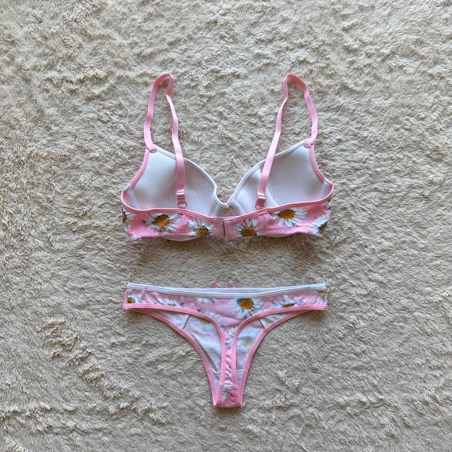 2000's pink spring daisy bra set