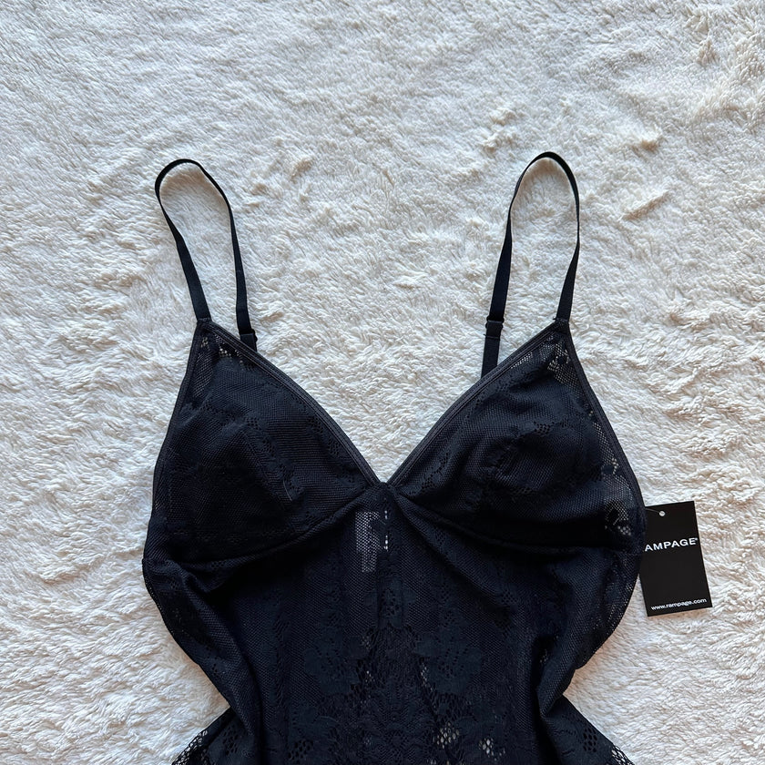 2000's midnight showgirl set
