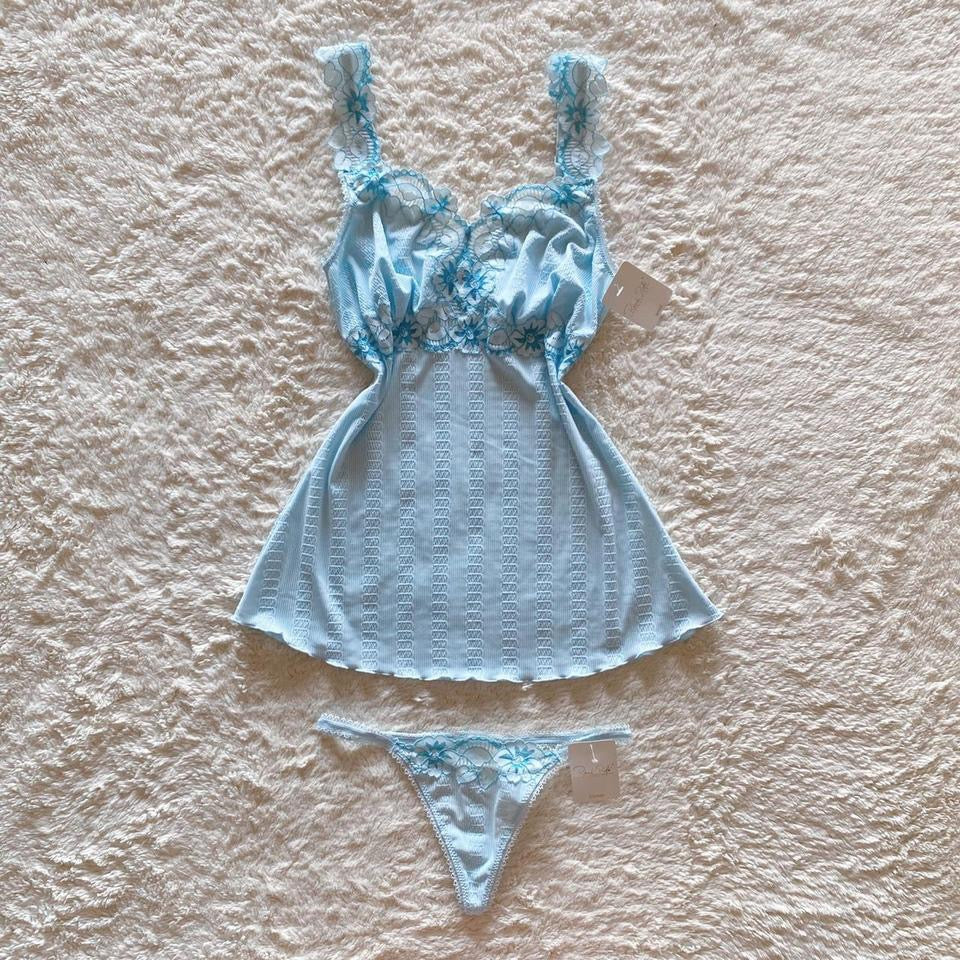 2000's light blue hibiscus cami set